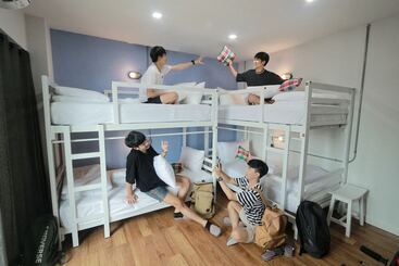هتل Luck Esan Loft
