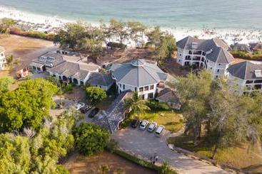 هتل Watamu Adventist Beach Resort