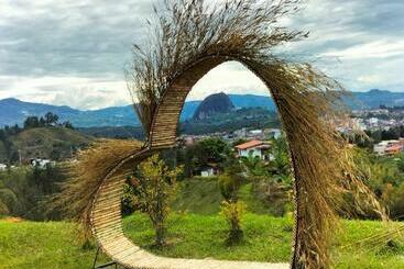 پانسیون El Mirador De Guatapé 2