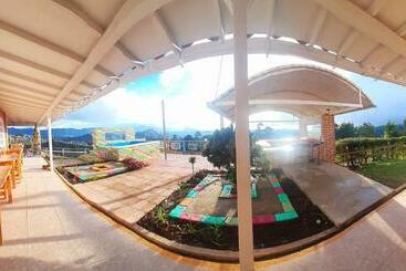 پانسیون El Mirador De Guatapé 2