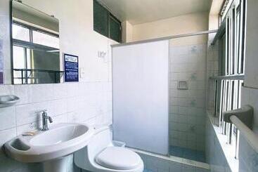 پانسیون Hostal Hogar 3 Estrellas   Chepén