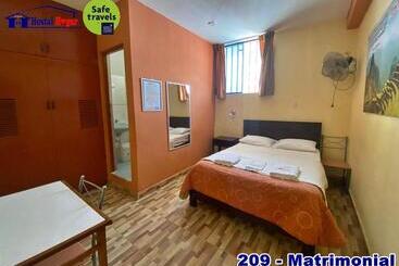 پانسیون Hostal Hogar 3 Estrellas Chepén