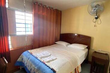 پانسیون Hostal Hogar 3 Estrellas   Chepén