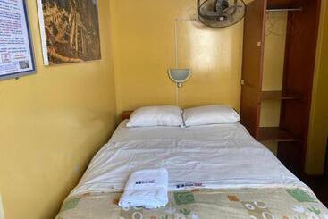 پانسیون Hostal Hogar 3 Estrellas   Chepén