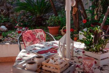 پانسیون Mediterranean Retreat Becici