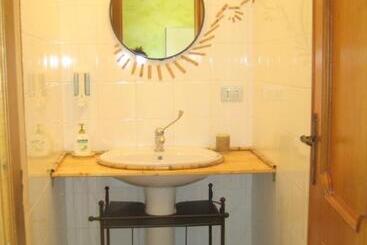 هتل B&b Apricot