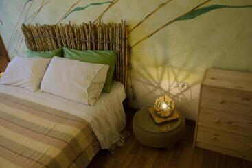 هتل B&b Apricot