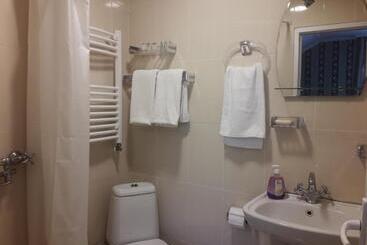 پانسیون Akaki's Guesthouse