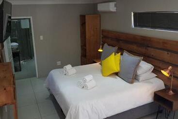 Пансион Touching Senses Garden Cottages