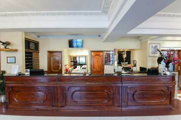 Abbey Court, Hyde Park Hotels