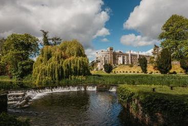 Bellinghan Castle Hotel