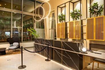 هتل Crowne Plaza Budapest, An Ihg