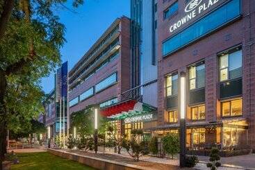 هتل Crowne Plaza Budapest, An Ihg