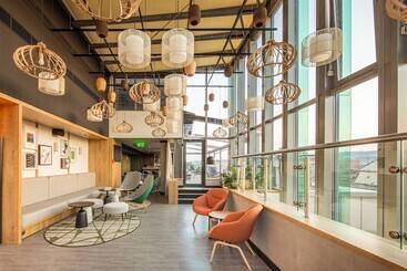 هتل Crowne Plaza Budapest, An Ihg