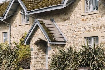 هتل Derwent Manor Boutique
