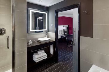 Doubletree By Hilton Hotel   Nottingham Gateway