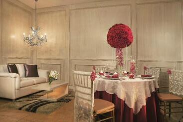 هتل Dreams Sapphire Resort & Spa