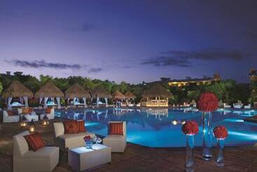 هتل Dreams Sapphire Resort & Spa