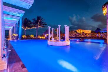 هتل Dreams Sapphire Resort & Spa