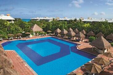 هتل Dreams Sapphire Resort & Spa