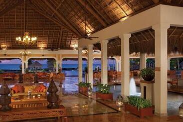 هتل Dreams Sapphire Resort & Spa