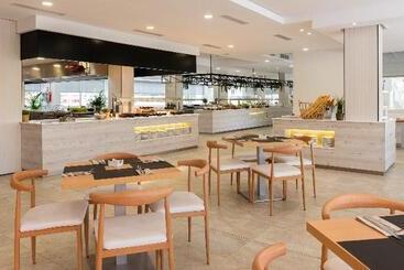 酒店 Globales Maioris