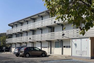 هتل Kyriad Direct Montpellier Saint Jean De Védas   La Peyrière