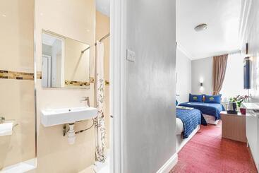 Jubilee Hotel Victoria