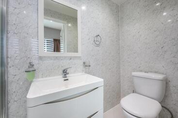 King Solomon Hotel  Golders Green