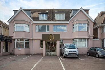 King Solomon Hotel  Golders Green