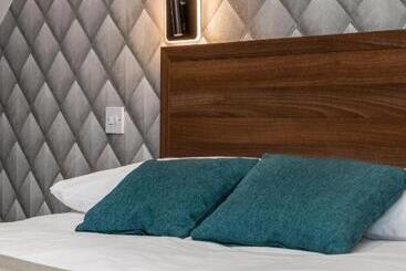 King Solomon Hotel  Golders Green