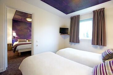 هتل Kyriad Valence Nord Bourg Les Valence