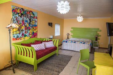 هتل Lagoon Loge