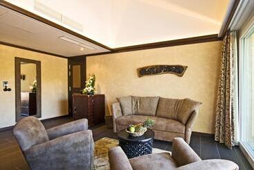 Lindner Hotel Mallorca Portals Nous, Part Of Jdv By Hyatt