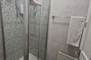 هتل Lyndon Guesthouse