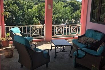 هتل Mamacitas Guest House