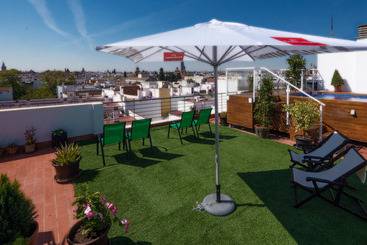 هتل Plaza Santa Lucia