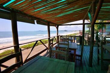 酒店 Pousada La Luna   Frente Mar