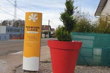 هتل Premiere Classe Besancon  Ecole Valentin
