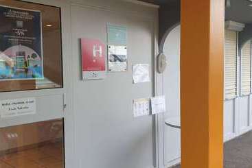 هتل Premiere Classe Besancon  Ecole Valentin