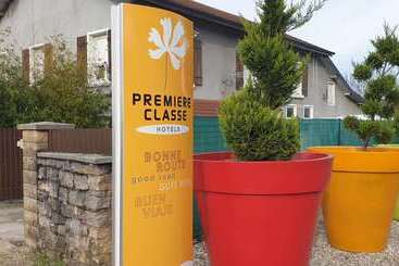 هتل Premiere Classe Besancon  Ecole Valentin