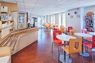 هتل Premiere Classe Cergy Saint Christophe