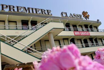 هتل Premiere Classe Chateauroux  Saint Maur