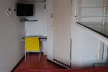 هتل Premiere Classe Compiegne Jaux