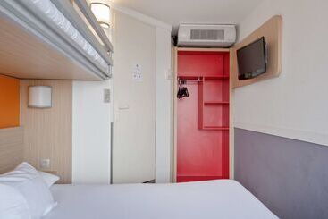 هتل Premiere Classe Lyon Est Bron Eurexpo