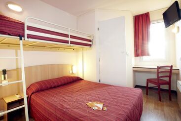 Отель Premiere Classe Niort Est  Chauray