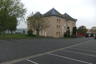هتل Premiere Classe Niort Est  Chauray
