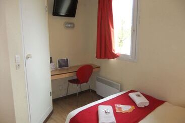 Отель Premiere Classe Niort Est  Chauray