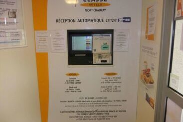 هتل Premiere Classe Niort Est  Chauray