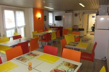 Отель Premiere Classe Niort Est  Chauray
